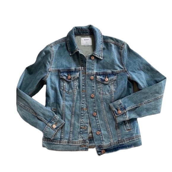 Old Navy Size Small Denim Jean Jacket. - Picture 2 of 7